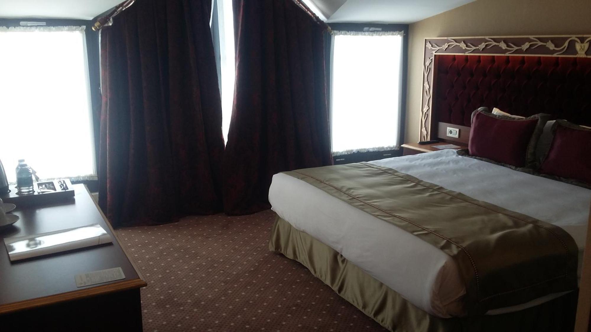 Otel Mb Deluxe
